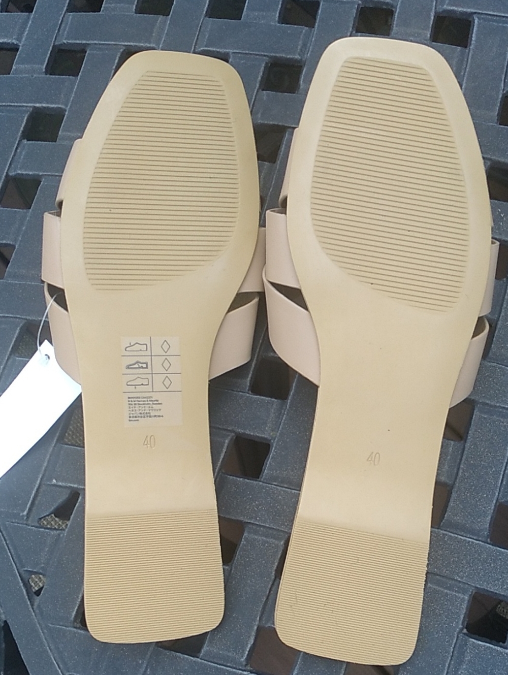 H&M slides - Picture 4 of 5